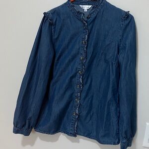 Northern Reflections Ladies Ruffle-Trim Denim Blouse. Medium